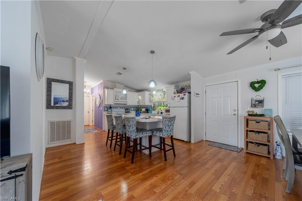 433 Riviera Blvd W Property Photo 10