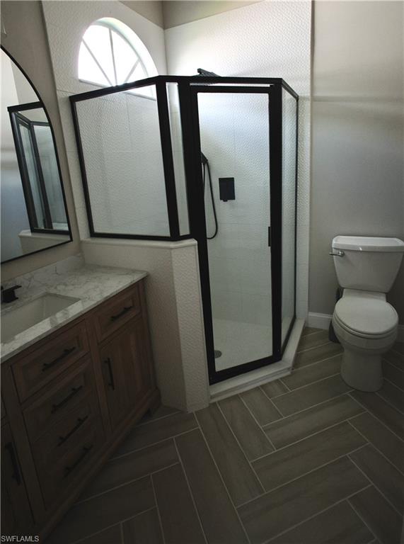 7687 Cameron Cir Property Photo 22