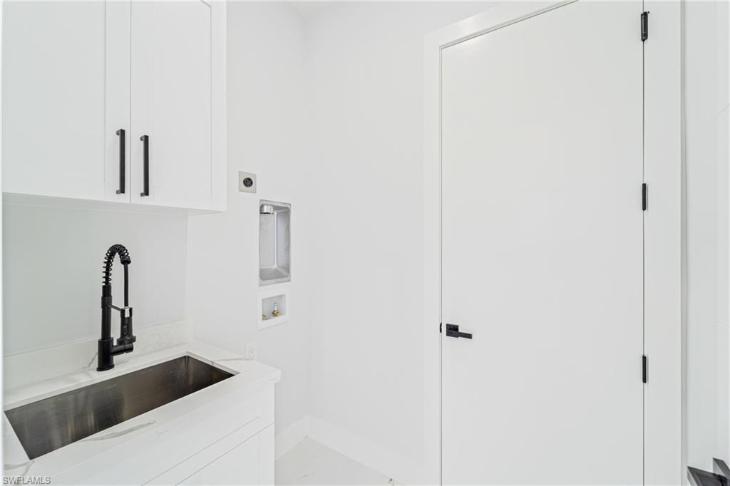 3010 72nd St W Property Photo 43
