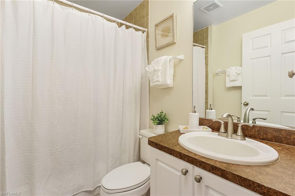 1909 Sw 28th St Property Photo 8