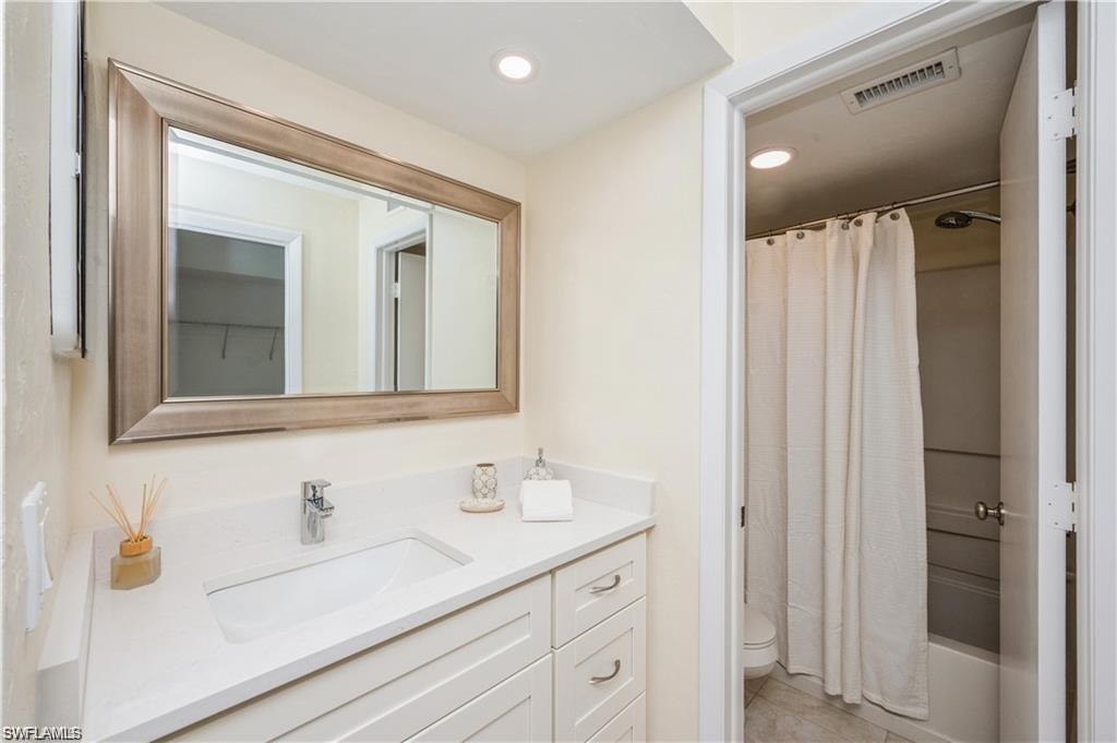 4130 Looking Glass Ln # 3807 Property Photo 11