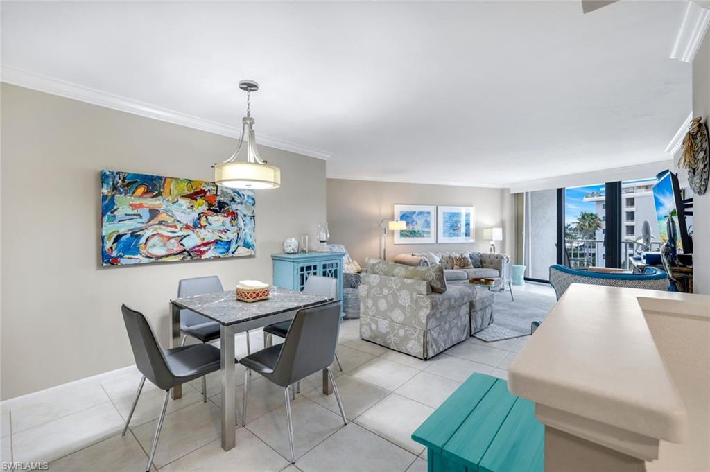 260 Seaview Ct # 407 Property Photo 8