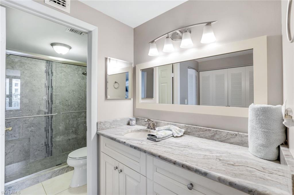 260 Seaview Ct # 407 Property Photo 11