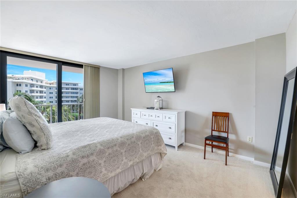 260 Seaview Ct # 407 Property Photo 12