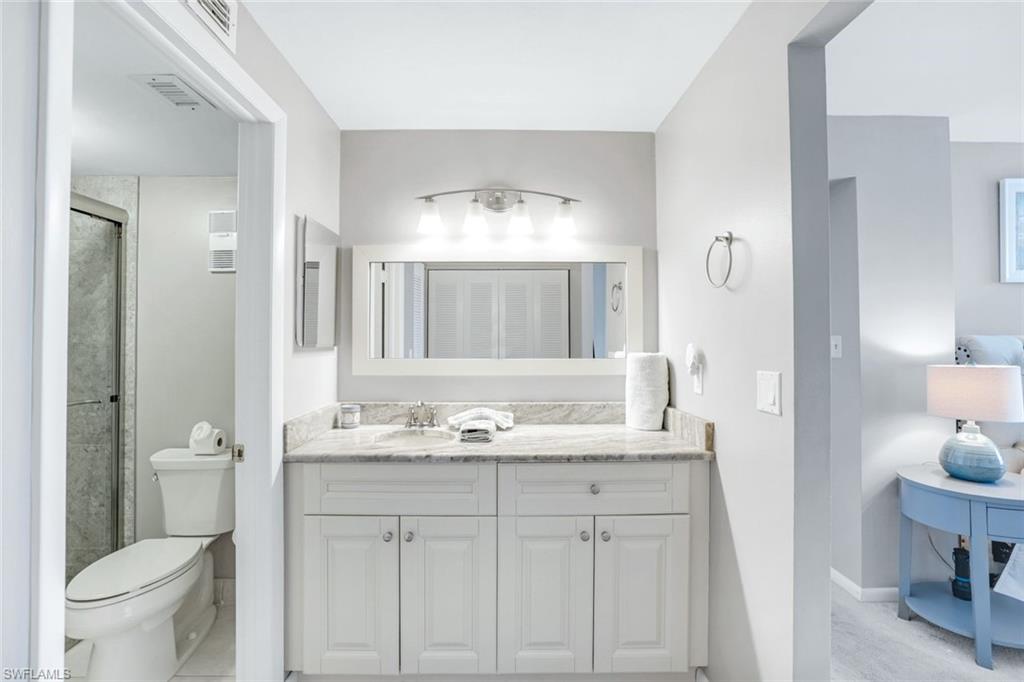 260 Seaview Ct # 407 Property Photo 13