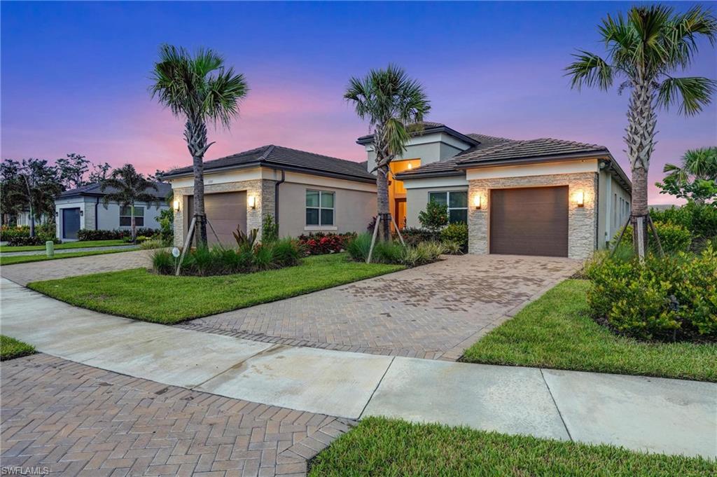 12068 Azalea Way Property Photo 3