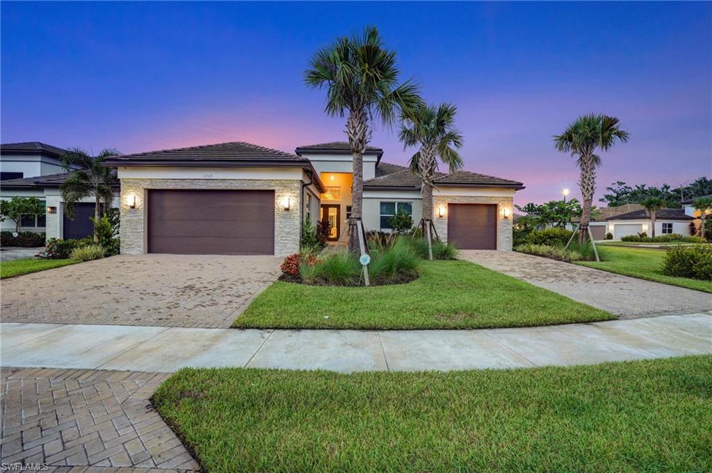 12068 Azalea Way Property Photo 4