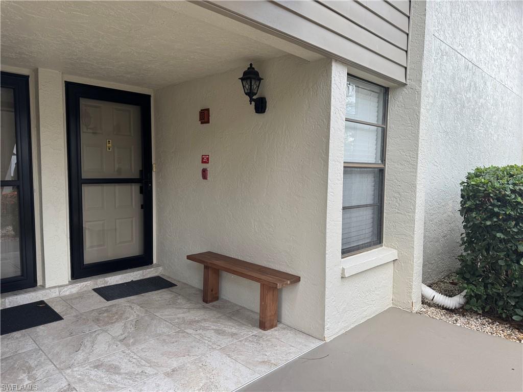 5665 Trailwinds Dr # 616 Property Photo 4