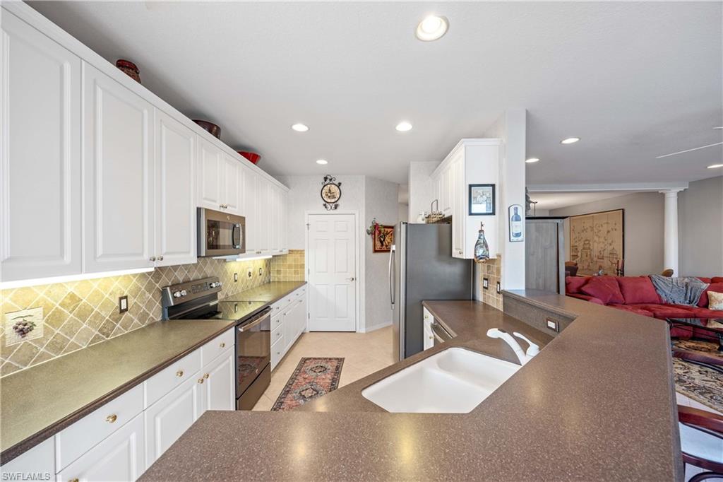 4660 Winged Foot Ct # 104 Property Photo 9