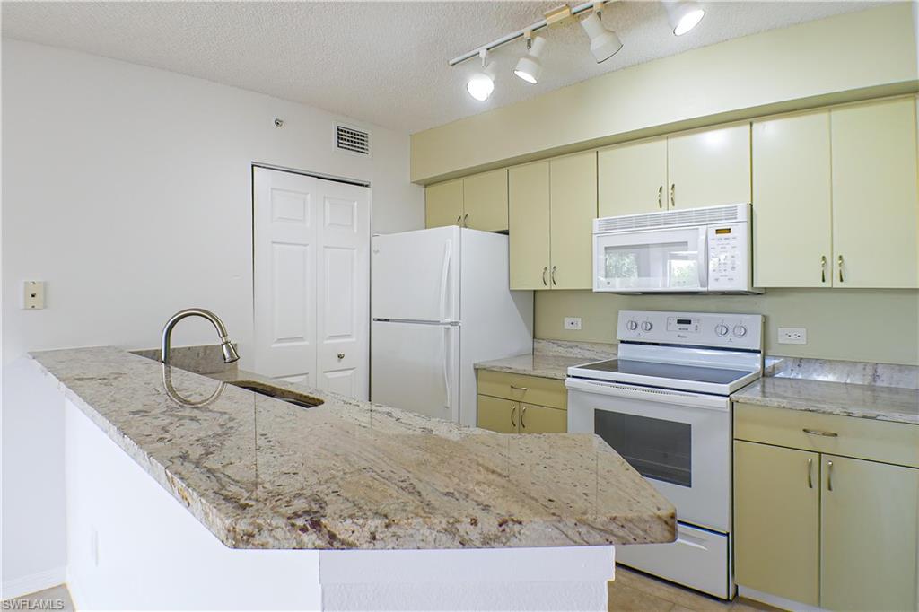 8861 Colonnades Ct W # 221 Property Photo 5