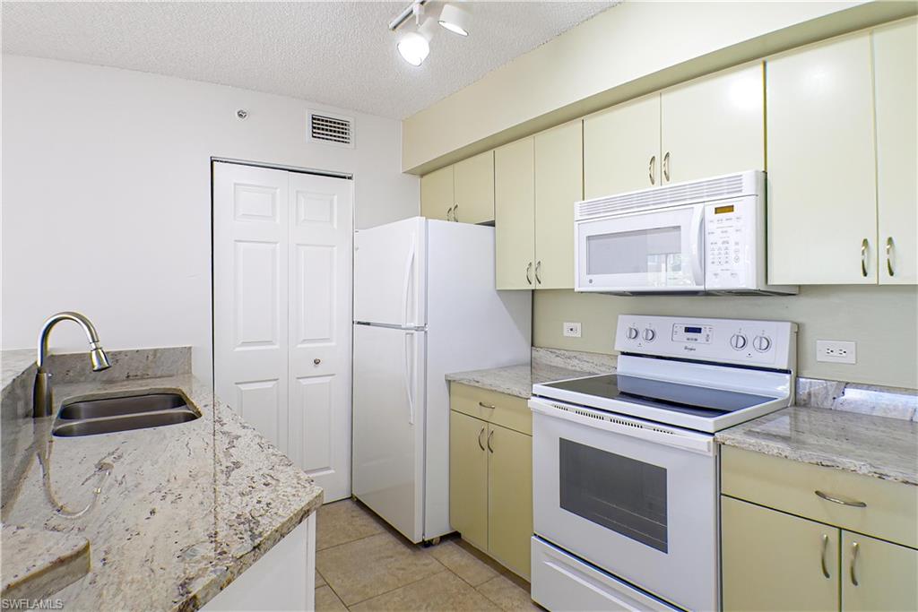 8861 Colonnades Ct W # 221 Property Photo 7