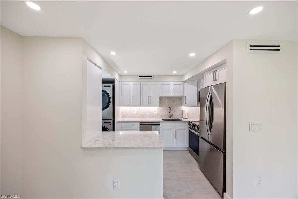 1155 Sandpiper St # F7 Property Photo 10