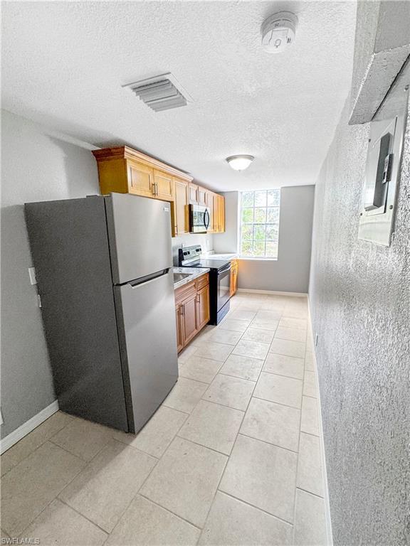 15206 Stringfellow Rd # 4 Property Photo 5