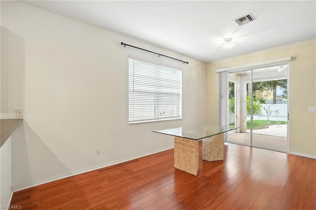 10043 Winding River Rd Property Photo 13