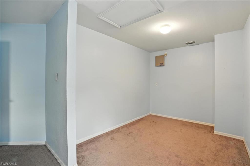10043 Winding River Rd Property Photo 34