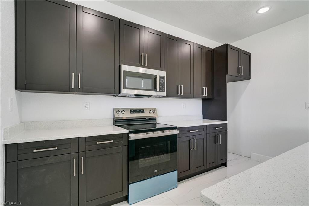 4725/4727 27th St Sw Property Photo 4