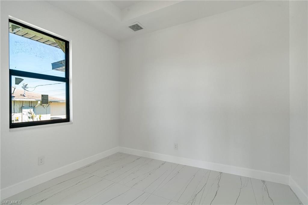 4725/4727 27th St Sw Property Photo 19