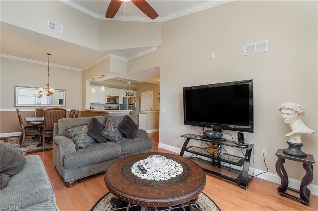 9025 Colby Dr # 2121 Property Photo 7