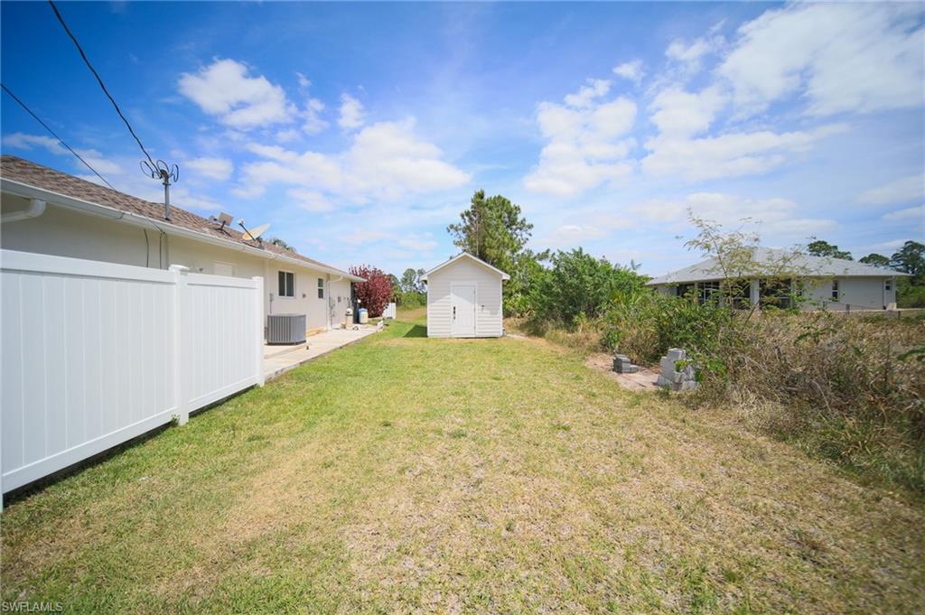 823 Portland St E Property Photo 4
