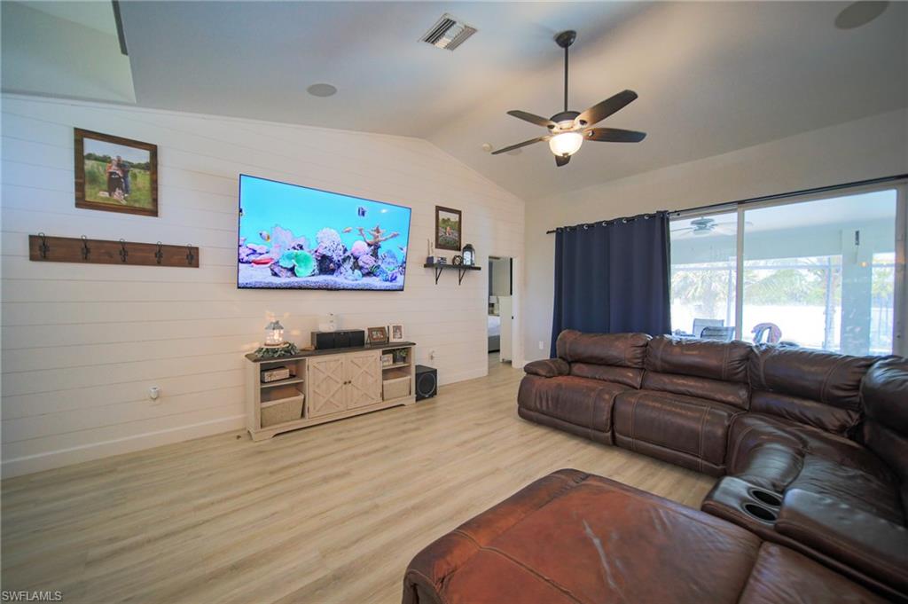 823 Portland St E Property Photo 6
