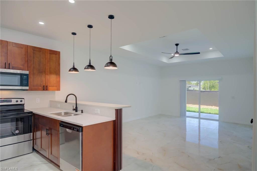 812 Jaguar Blvd Property Photo 2