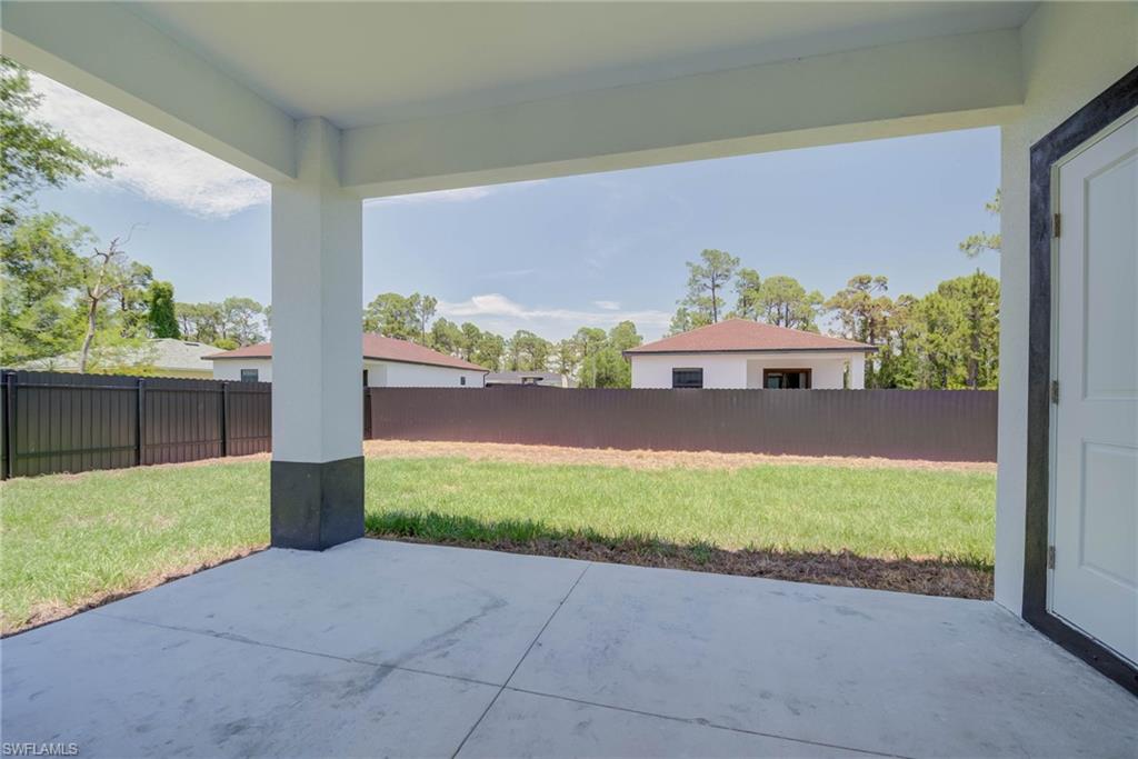 812 Jaguar Blvd Property Photo 17