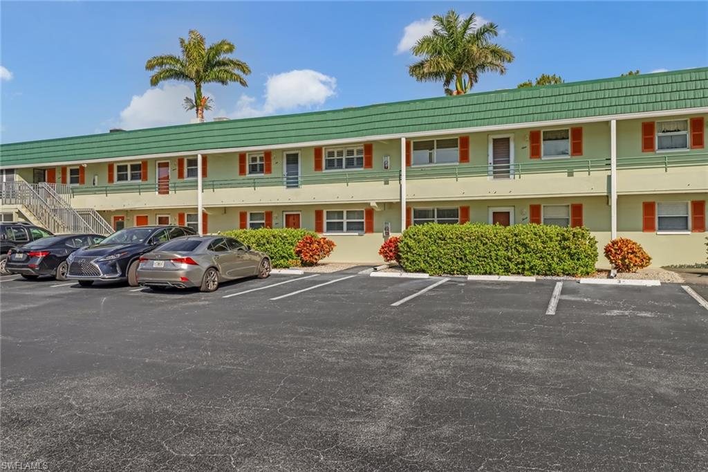 300 Valley Stream Dr # A10 Property Photo 16