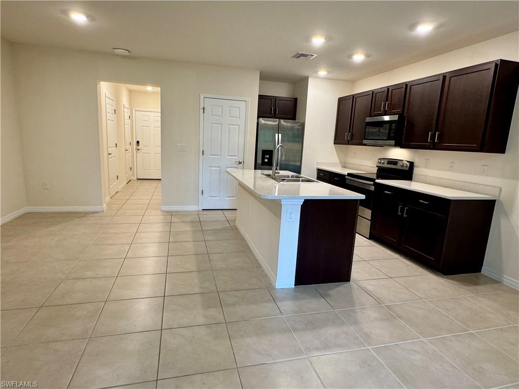 15315 Wildflower Cir Property Photo 3