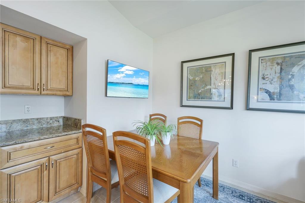 437 Wiggins Lake Ct # 201 Property Photo 11