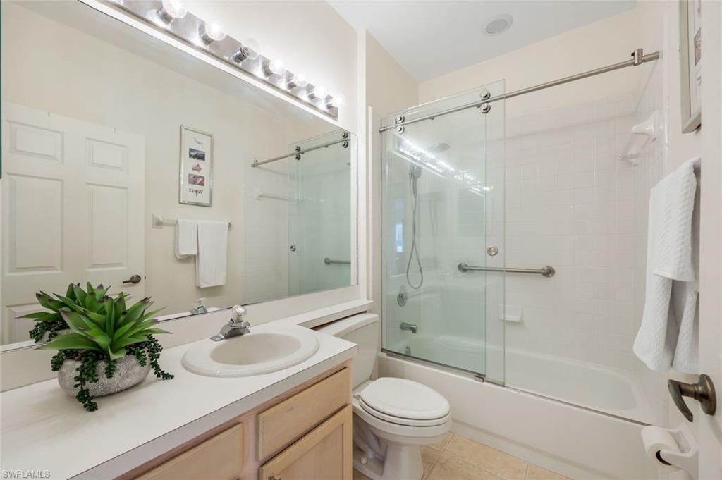 437 Wiggins Lake Ct # 201 Property Photo 16