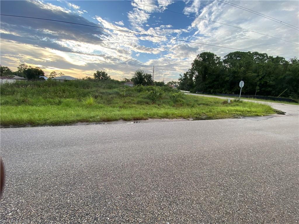 2216/2218 Fairway Dr N Property Photo 1