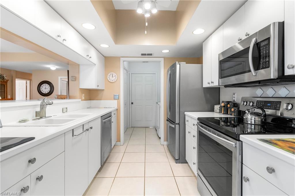 76 4th St # 102 Property Photo 1