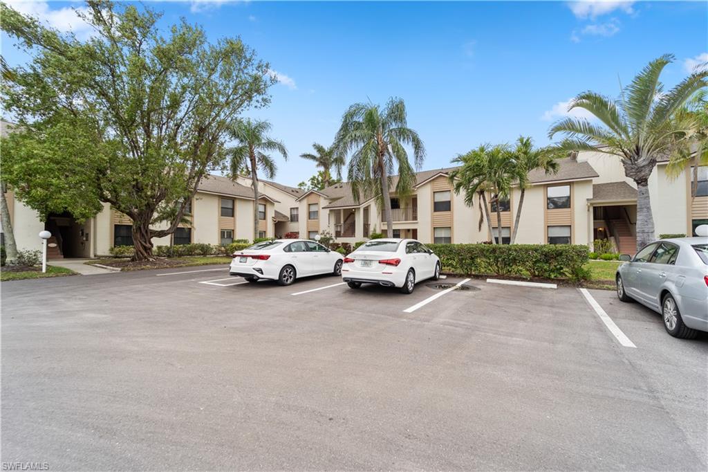 5487 Peppertree Dr # 5 Property Photo 3