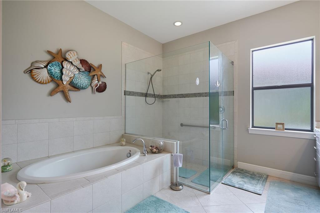 10037 Avalon Lake Cir Property Photo 13