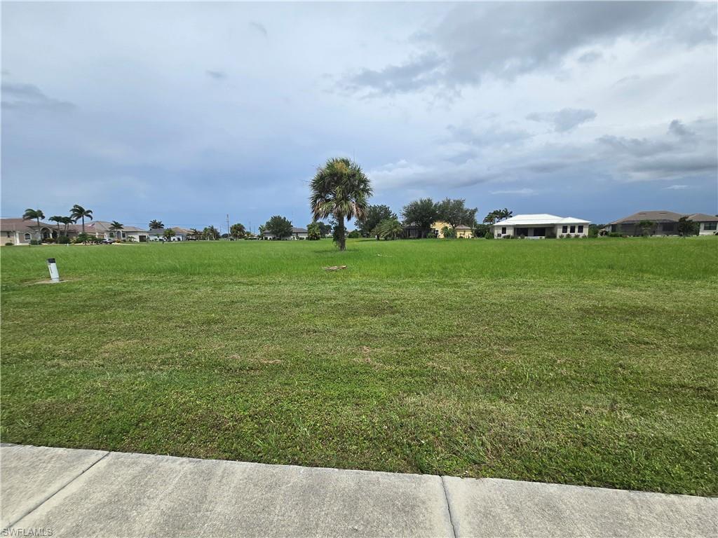 17240 Cape Horn Blvd Property Photo 3