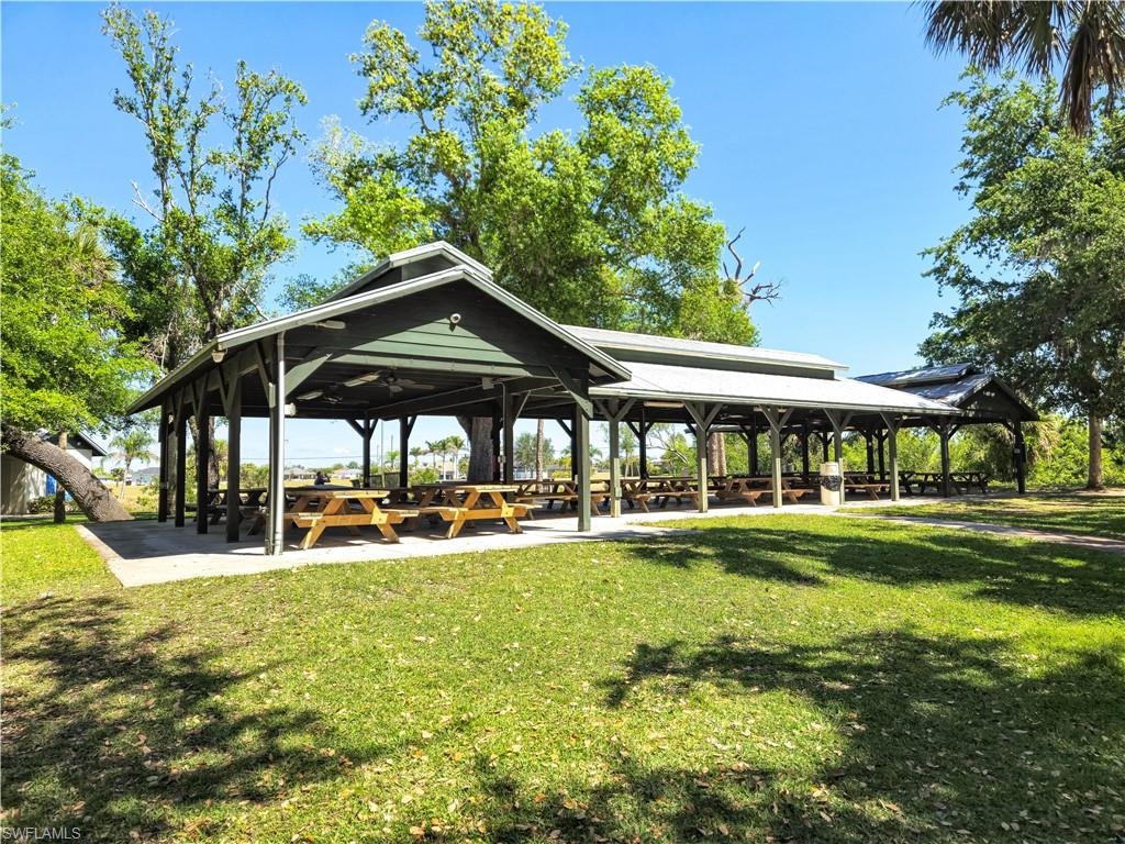 17240 Cape Horn Blvd Property Photo 5