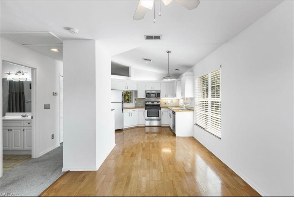 3730 Fieldstone Blvd # 8 Property Photo 4