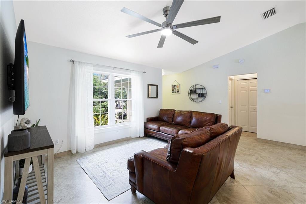 4710 1st Ave Nw Property Photo 4