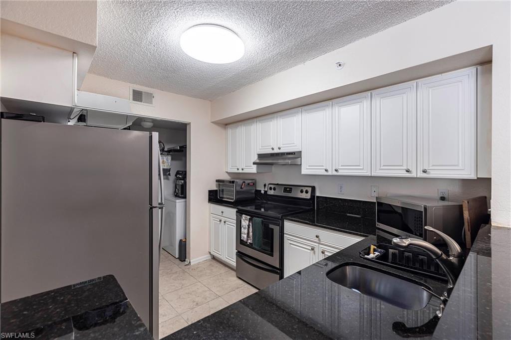 8225 Ibis Club Dr # 203 Property Photo 5