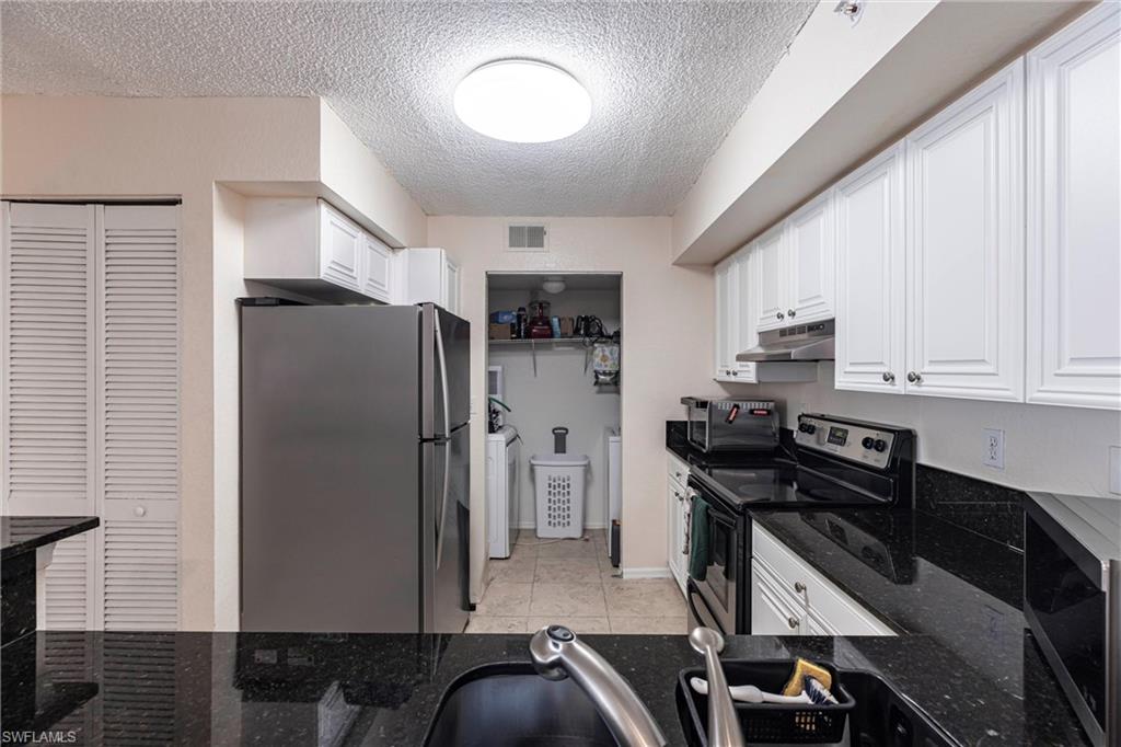 8225 Ibis Club Dr # 203 Property Photo 6