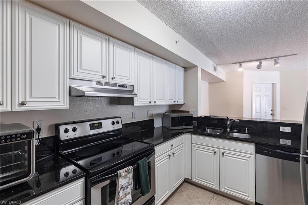 8225 Ibis Club Dr # 203 Property Photo 8