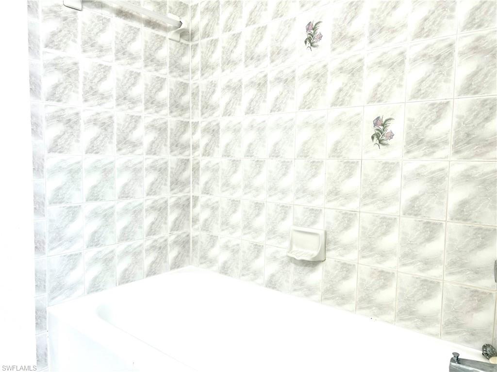 1109 Sw 48th Ter # 3 Property Photo 13