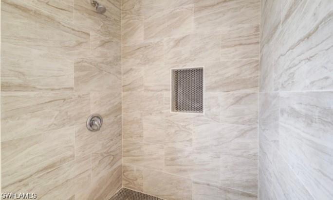 16010 Siesta Dr Property Photo 8