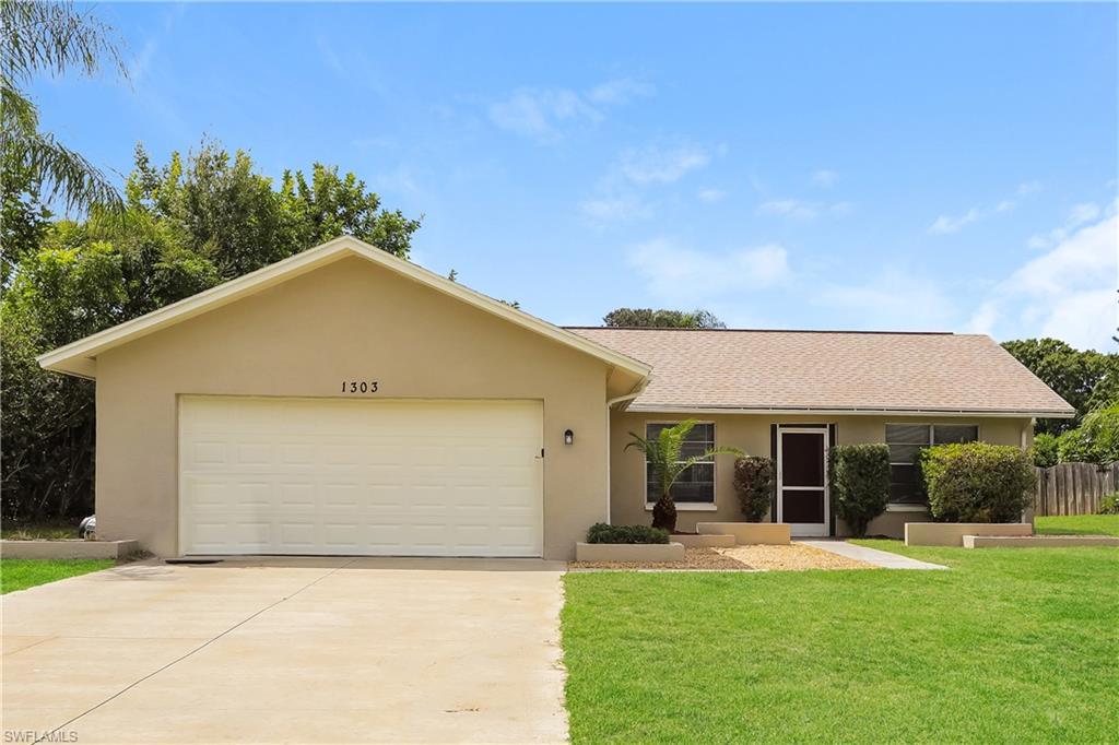 1303 Pine Needle Rd Property Photo 1