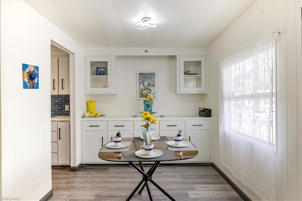 952 Days Ln Property Photo 6