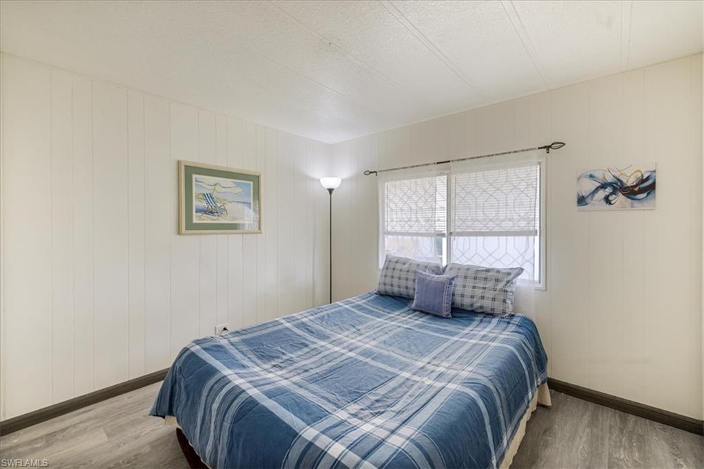 952 Days Ln Property Photo 9