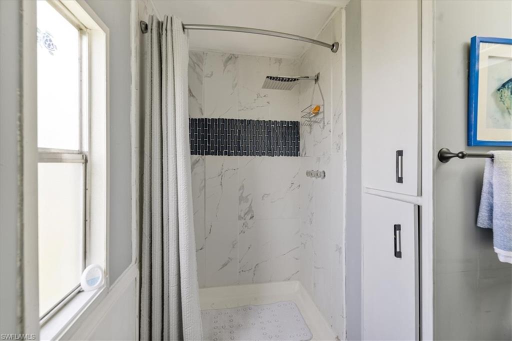 952 Days Ln Property Photo 14