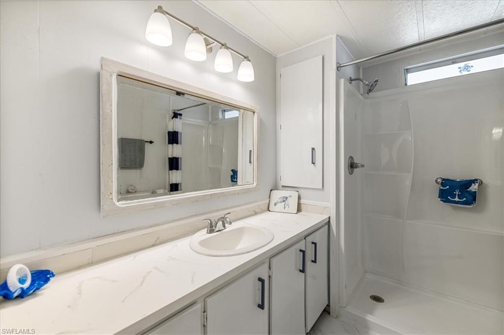 952 Days Ln Property Photo 17