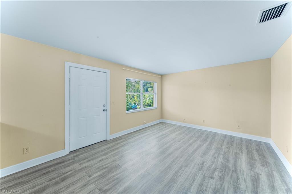 210 Charlotte Ave Property Photo 6