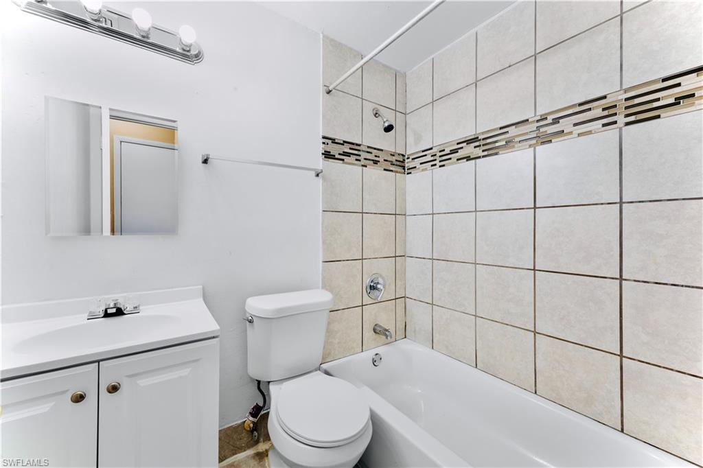 210 Charlotte Ave Property Photo 9